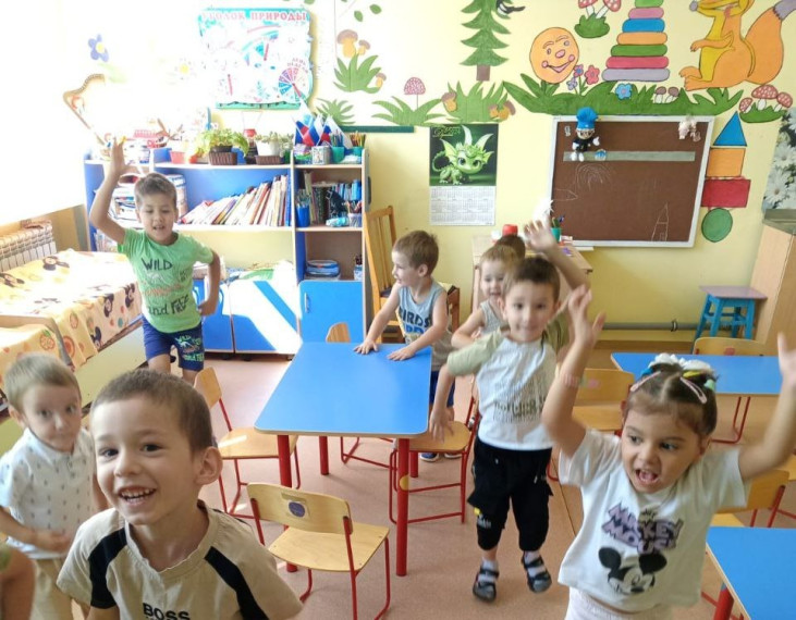 Дядя Степа в детском саду.