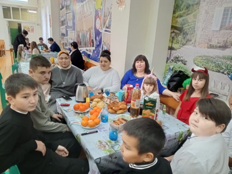 Новогодний праздник.